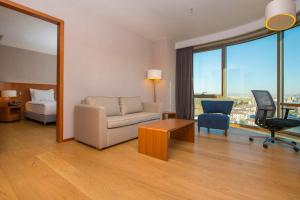 Posezení v ubytování Crowne Plaza Kayseri by IHG