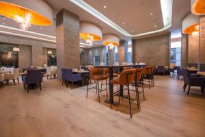 Restaurace v ubytování Crowne Plaza Kayseri by IHG