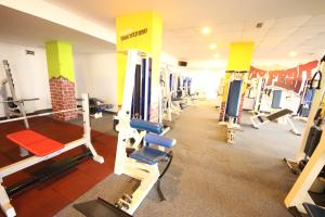 The fitness centre and/or fitness facilities at Menada Grand Kamelia Apartments