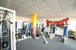 The fitness centre and/or fitness facilities at Menada Grand Kamelia Apartments