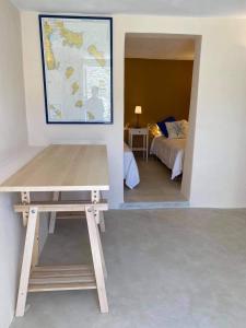 Postel nebo postele na pokoji v ubytování Sifnos Sea Lovers