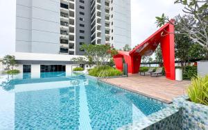 Πισίνα στο ή κοντά στο Vista Sentul Residences by Airhost