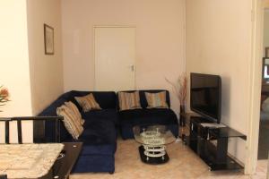 TV i/ili multimedijalni sistem u objektu Tinotenda Cottage