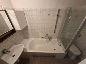 Photo de la galerie de l'établissement Ferienwohnungen Wunderburg, à Gmunden