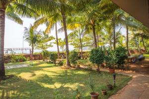 Κήπος έξω από το Saminder Beach House +2 φωτογραφίες