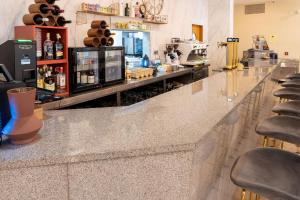 Příslušenství pro přípravu čaje a kávy v ubytování Hotel Faranda Los Tilos, Ascend Hotel Collection