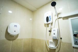 B Link Hotel的一间浴室