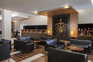 TV a/nebo společenská místnost v ubytování Hotel Santika Tasikmalaya