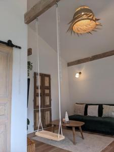 Postel nebo postele na pokoji v ubytování Gîte Le Chapitre