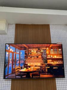 TV a/nebo společenská místnost v ubytování CHE & JAMES FEMALE GUEST House COLON, CEBU