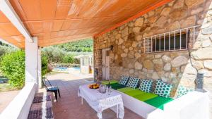 Kép Casa Rural El Ciruelo Loco Alfarnate by Ruralidays szállásáról Alfarnatejóban a galériában
