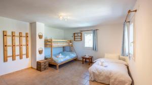 Kép Casa Rural El Ciruelo Loco Alfarnate by Ruralidays szállásáról Alfarnatejóban a galériában