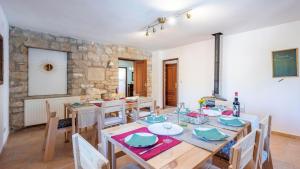 Kép Casa Rural El Ciruelo Loco Alfarnate by Ruralidays szállásáról Alfarnatejóban a galériában