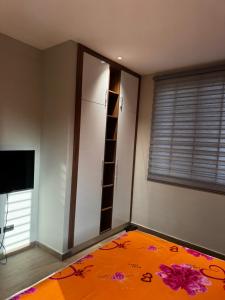 Gallery image of Guy Gad's Apartment in Ashalebotwe +22 photos