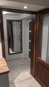 Φωτογραφία από το άλμπουμ του Lüte Koje - Gemütliche Kellerwohnung στο Λούμπεκ