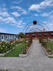Garður fyrir utan STF Station Linné