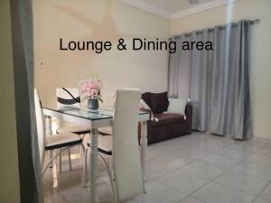 Afbeelding uit fotogalerij van Dawhenya Bungalow 2 in Tema