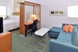 Postel nebo postele na pokoji v ubytování SpringHill Suites by Marriott Raleigh Cary