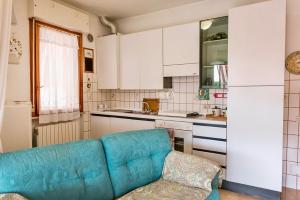 Foto dalla galleria di Sirolo, comodo trilocale con aria condizionata - S273 a Sirolo