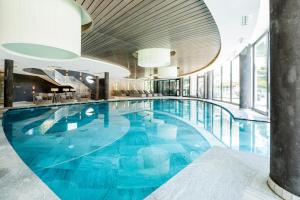 Bazén v ubytování Hotel Prokulus - Family & Wellness nebo v jeho okolí