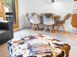 Χώρος καθιστικού στο Apartment Haus Rossignol B Apartment 2E by Interhome