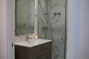 Et badeværelse på Grandchildren's House + 17 billeder