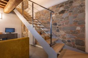 Μια τηλεόραση ή/και κέντρο ψυχαγωγίας στο Modernes Haus Mit Garten Und Privatem Parkplatz