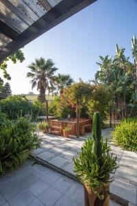 Κήπος έξω από το Santika Getaway Cottage Stellenbosch