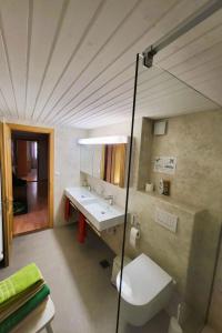 Apartment Lilo-4-Zimmer by Interhome的一间浴室