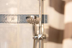 Koupelna v ubytování Maison de pêcheur 300m de la mer + 16 fotografií