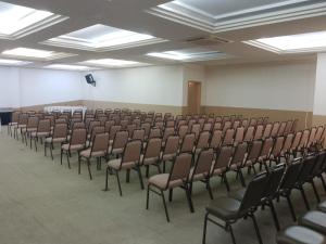 Konferenční prostory v ubytování Astron Suítes São José dos Pinhais by Nobile