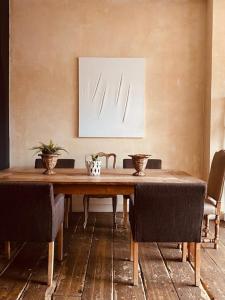 Φωτογραφία από το άλμπουμ του Spacious duplex with terrace in the middle of the center στη Γάνδη