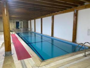 Bazén v ubytování Prima Hotel nebo v jeho okolí