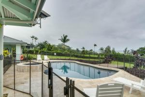 Bassein majutusasutuses Oceanfront Home with Pool Access, Views in Papaikou või selle lähedal