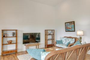 Istumisnurk majutusasutuses Oceanfront Home with Pool Access, Views in Papaikou