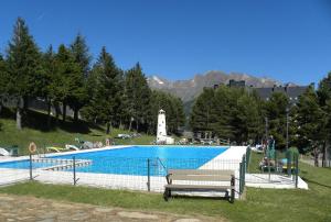 Bazén v ubytování Céntrico apartamento con vistas en Formigal - Entrada 24h sin llaves nebo v jeho okolí