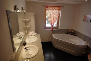 Koupelna v ubytování Ferienhaus Stubaiblick