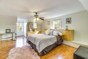 Katil atau katil-katil dalam bilik di Walk to Lake and Boat Ramp Central Gem in Annapolis