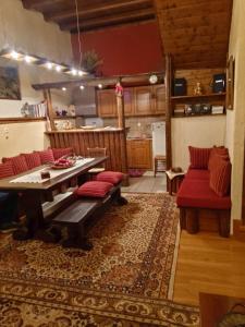 Posezení v ubytování ΞΕΝΩΝΑΣ ΕΣΠΕΡΟΣ - Guest house Esperos