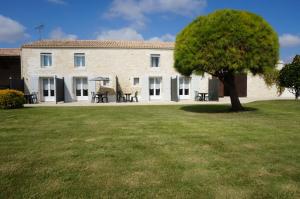 Κήπος έξω από το Appartement La Rochelle