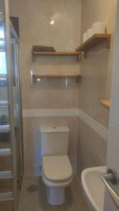 Ένα μπάνιο στο Apartamento en Altea - Casco antiguo y Vistas al mar