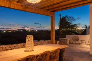 Balkon oz. terasa v nastanitvi LXRY Villas