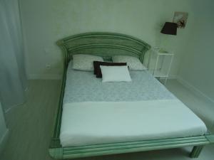 Postel nebo postele na pokoji v ubytování Penty à Moëlan sur mer