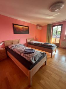 Posteľ alebo postele v izbe v ubytovaní Apartment Elena