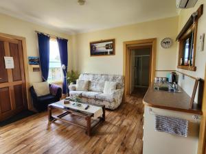 Ruby's Cottage Farm Stay的休息区