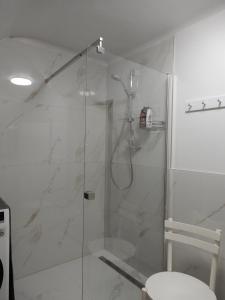 Bilik mandi di Ferienhaus Hoppstädten +24 gambar