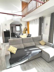 Posezení v ubytování VILLA TOMILLARES + 37 fotografií