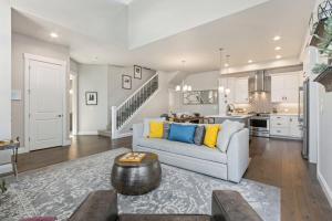 Kuchyň nebo kuchyňský kout v ubytování Colorado Modern Retreat with King Beds, Pickleball