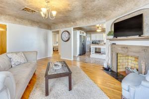 プエブロにある3 Mi to Pueblo Riverwalk Quiet Home with Patioのギャラリーの写真