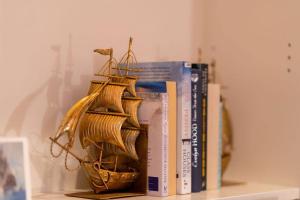 Biblioteca nella casa vacanze